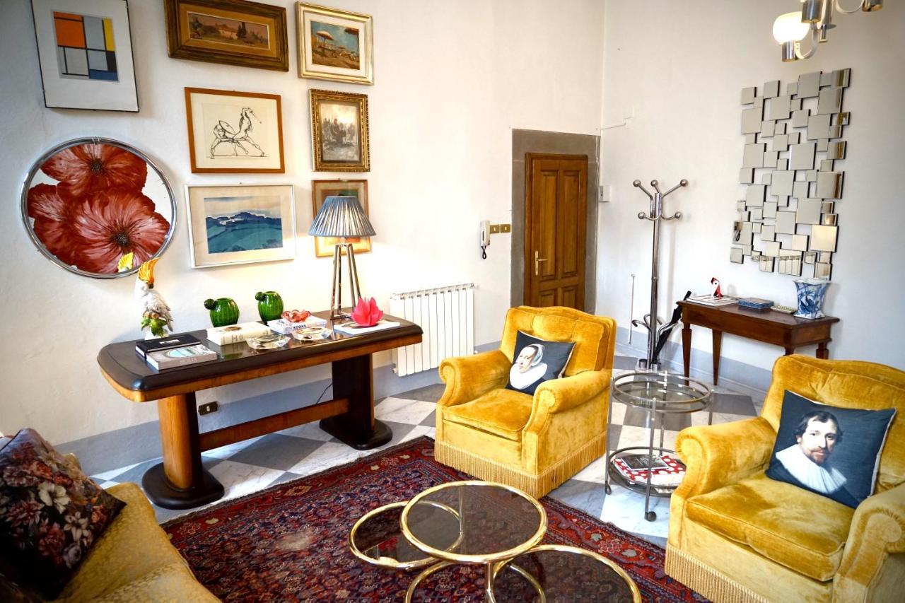 Luxury Apartment Angelio Barga Exterior photo