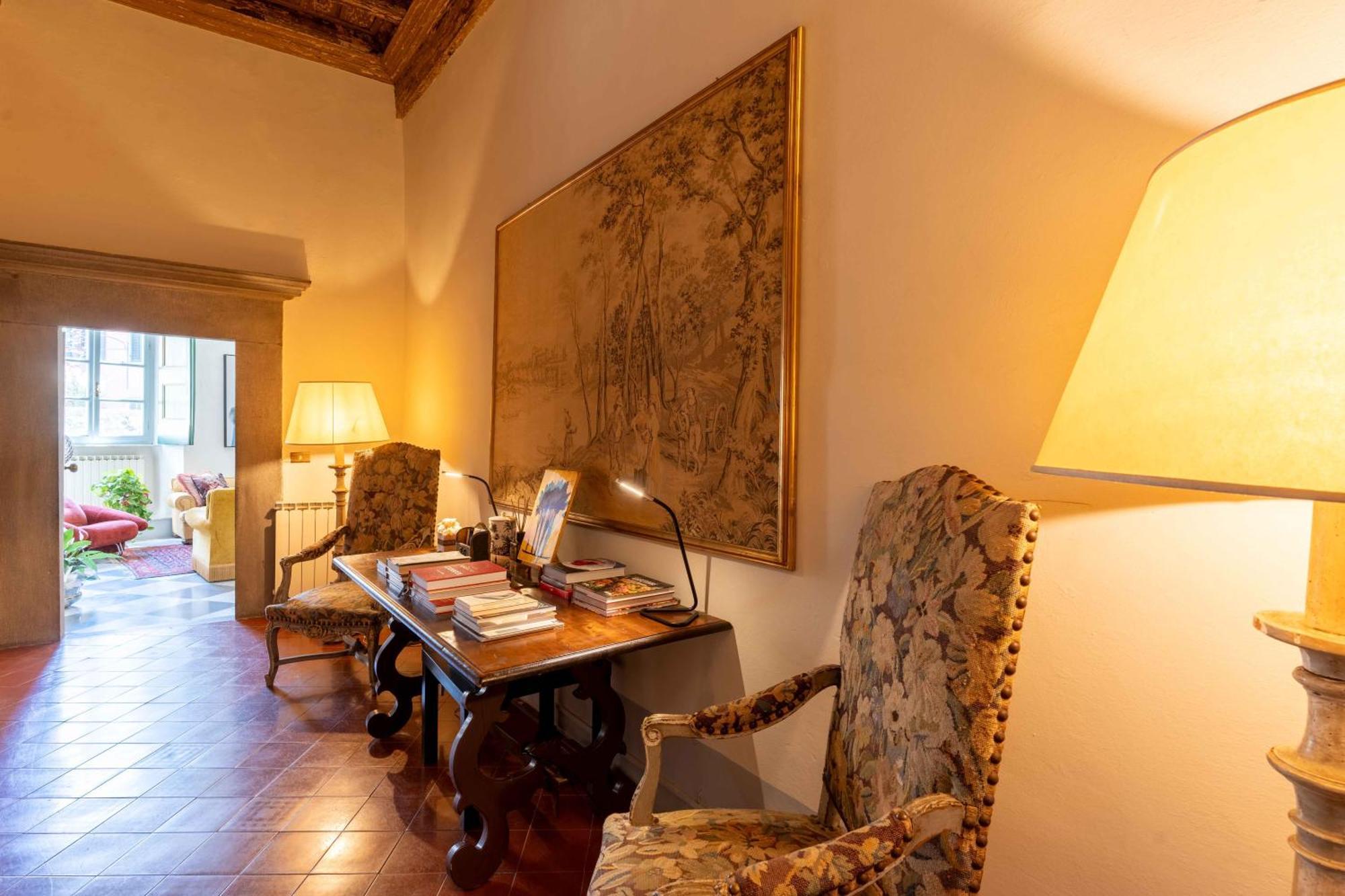 Luxury Apartment Angelio Barga Exterior photo